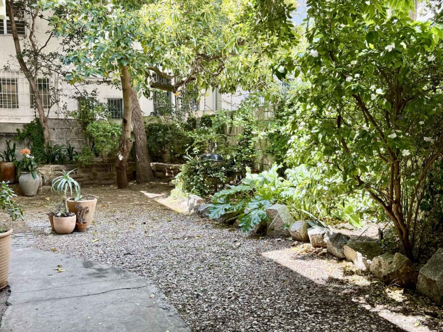 To Let 1 Bedroom Property for Rent in Vredehoek Western Cape